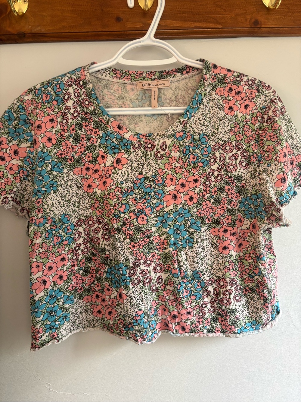 BCBGeneration Pink and Blue Floral Short-Sleeve Crop Top